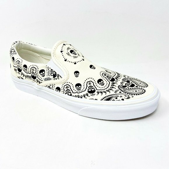 Vans Classic Slip On (Bandanas) Classic White Black Skulls Womens Shoes - Picture 2 of 5